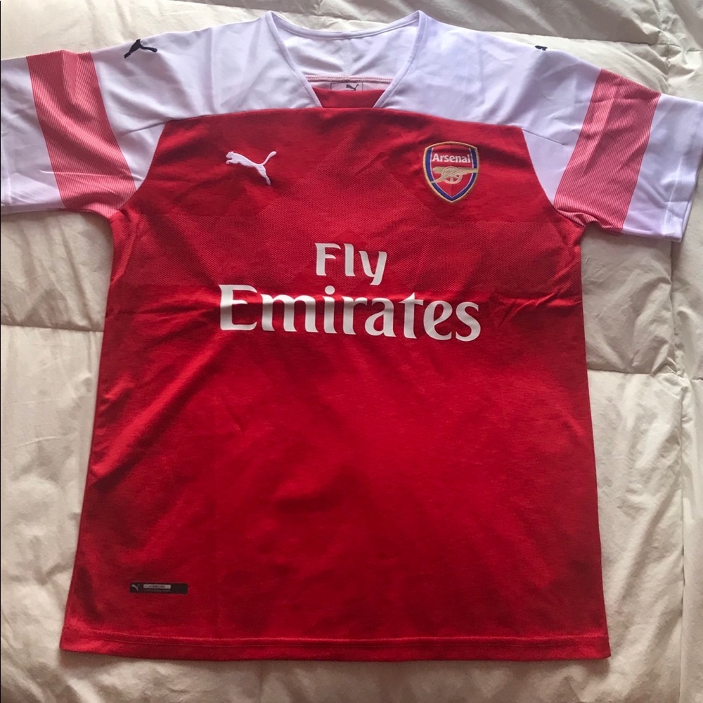 MENS fly emirates Arsenal jersey size M authentic